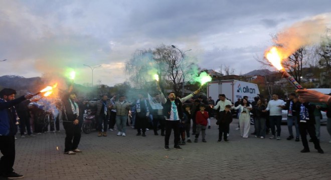 Oltu’da Erzurumspor’un şampiyonluk coşkusu